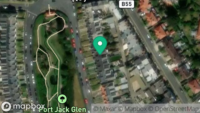 Map showing 28, ROYAL AVENUE, ONCHAN, ISLE OF MAN, IM3 1EZ